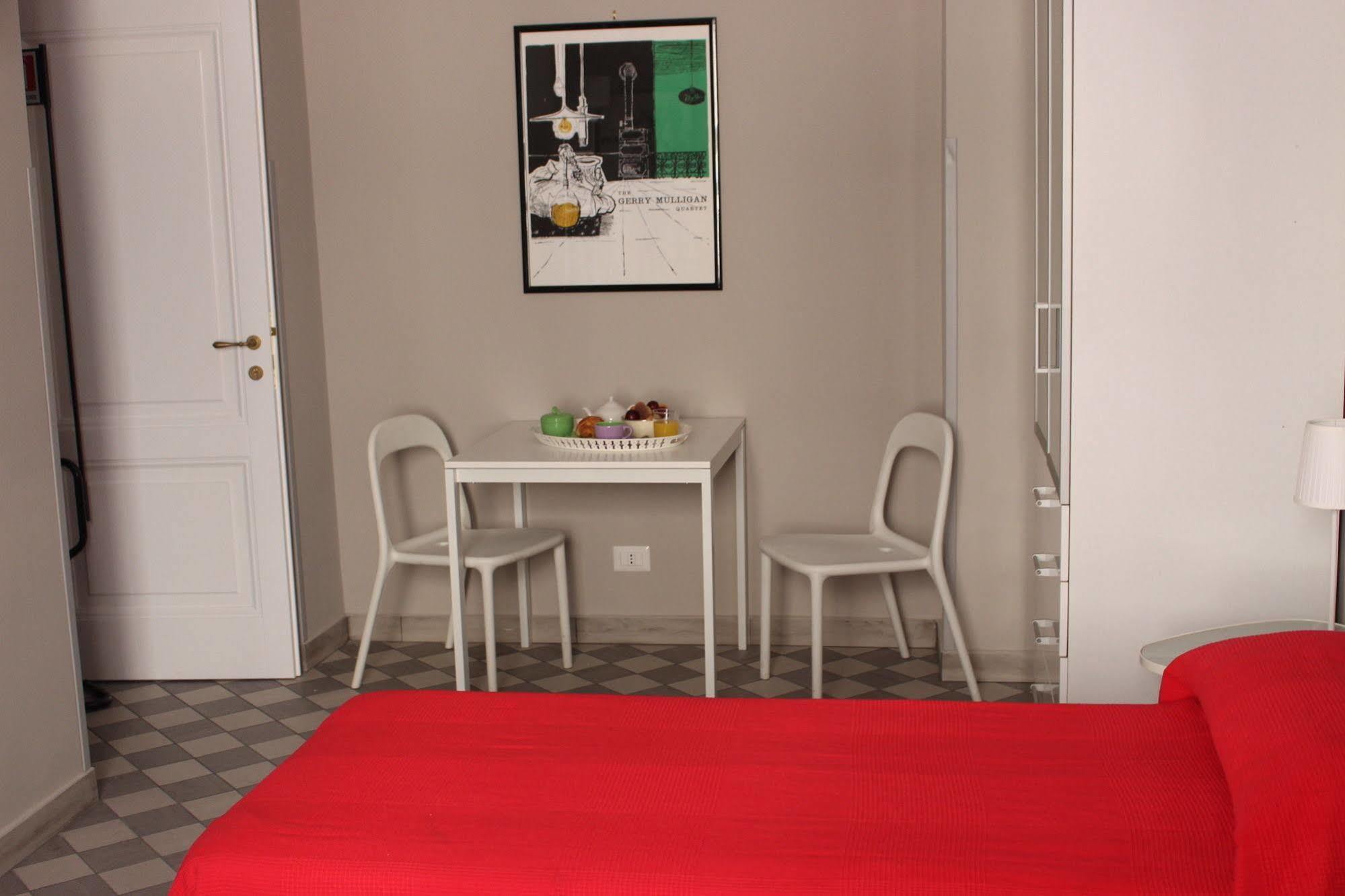 Le Stanze Di Pietro Bed & Breakfast Rome Bagian luar foto