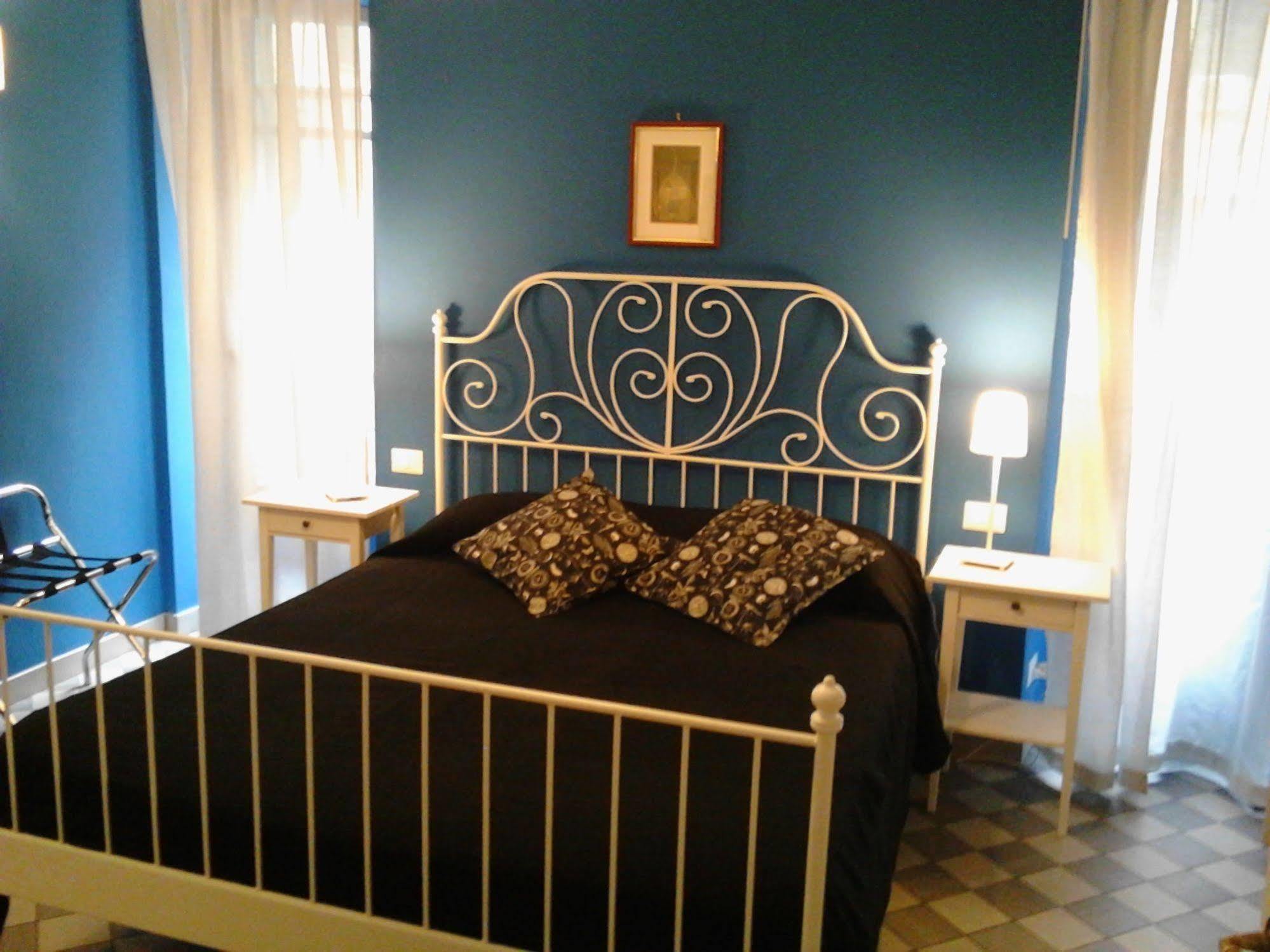 Le Stanze Di Pietro Bed & Breakfast Rome Bagian luar foto